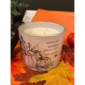Bath & Body Works “Pumpkin Spice Latte” New 3 Wick Candle